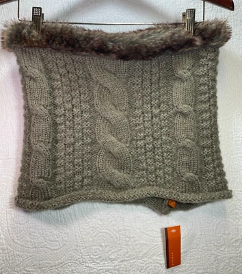 Evelyn K New York Infinity Fur Trimmed Green Sweater Scarf Wrap OS - Image 1 of 4