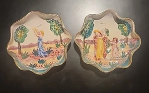 2 Capodimonte Cherub Trinket Dishes Porcelain Scalloped 5727,5729 Made In Italy - Picture 1 of 13