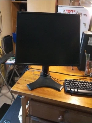 NEC 19" LDC MONITOR Model  LCD1990FXp  Tilt & Rotate  Raise & Lower Stand - Image 1 of 4