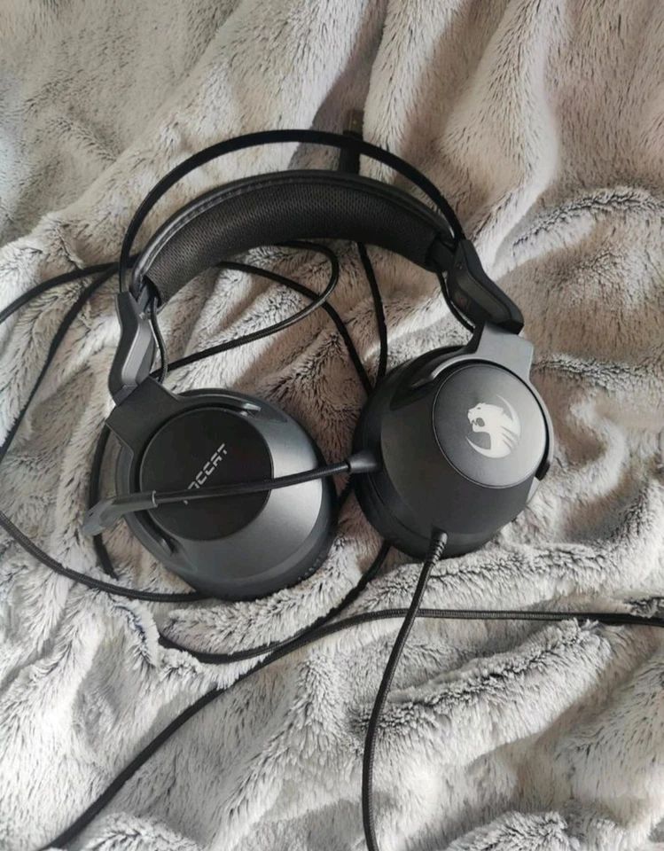 Roccat Headset Kopfhörer Gaming Zubehör PC Zubehör Kabelgebunden - Bild 1 von 4