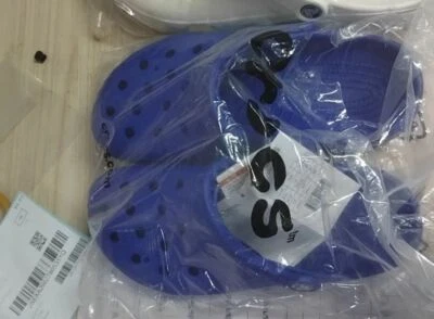 Crocs femme/homme classiques originales neuves Bleu tailles 36 à 43 unisexe - Photo 1/2