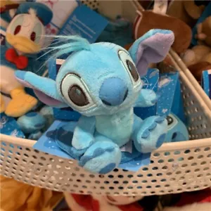 Nuevo juguete de peluche magnético para el hombro de punto de tienda Disney - Imagen 1 de 4