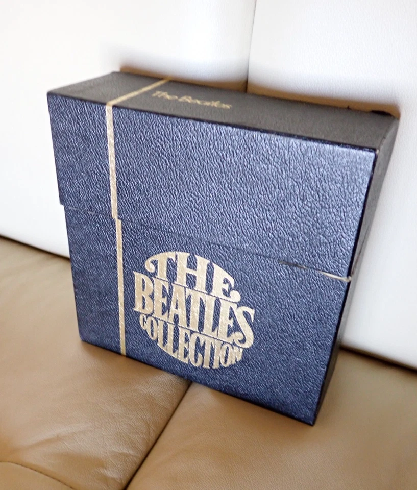 The Beatles Singles Collection Box Set 24 x 45RPM- 1977 unplayed as new - Bild 1 von 4