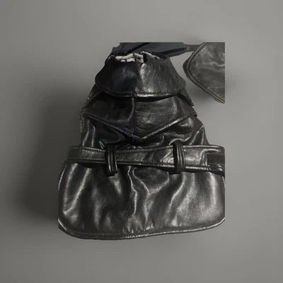 狗狗外套衬垫人造皮革圆点 XS M — 第 1/4 张图片