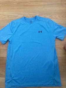 BNWOT Medium Mens Under Armour Tech Vent Geotessa Sports Gym T-Shirt Blue Loose - Picture 1 of 3