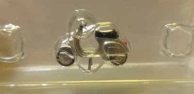 Herpa 053143 1:87 H0 Vespa 50 R Silber Sitzbank Schwarz scooter  NEU OVP - Bild 1 von 3