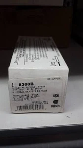 COOPER 8300B PRESA DUPLEX W313 - Foto 1 di 1