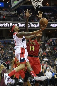 2 Sacramento Kings @ Wizards Lower Level Front Row by bench tickets - Picture 1 of 5
