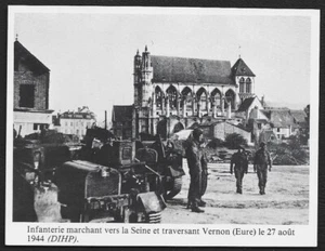 1986  --  INFANTERIE TRAVERSANT VERNON LE 27 AOUT 1944 .  3U250 - Picture 1 of 1