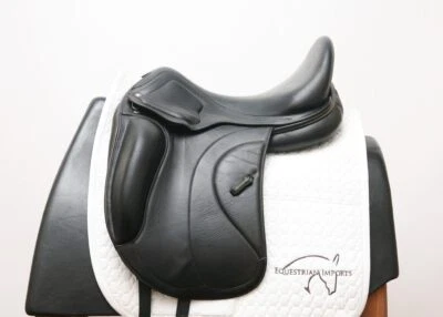 Sillín usado Amerigo Cervia Siena Dressage 17,5 MW #5863 Foto 1 de 4