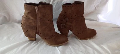 Botas de tornozelo femininas 7,5 sem classificação - Imagem 1 de 4