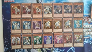 Yu-Gi-Oh! Lichverpflichtet - Lightsworn Deck - Parallel Secret Rare - Bild 1 von 16