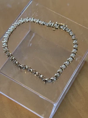 Brazalete tenis mujer oro 10k/diamante natural Foto 1 de 4