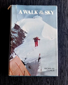 A WALK IN THE SKY NICHOLAS CLINCH HARDCOVER BOOK FIRST EDITION 1982 - Imagen 1 de 2