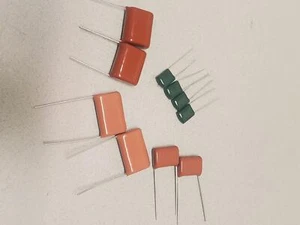 Set of 50 Pieces 0.1uF (100nF) 400V Mylar Polyester Film Capacitor - Picture 1 of 1
