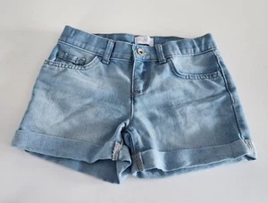 The Children's Place Girl's Roll Cuff Light Wash Denim Shorts Size 8 - Picture 1 of 7