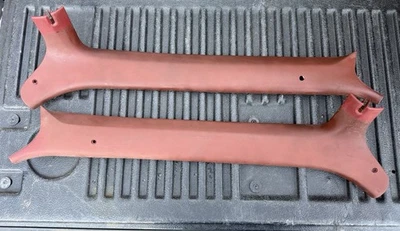 Par de paneles de moldura de pilar de puerta Bronco rojo OEM para Ford F150 F250 87-91 Foto 1 de 2
