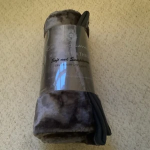 Mink Faux Fur Throw In Charcoal - Picture 1 of 4