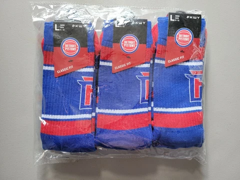 6 Pairs Of PKWY Nba Detroit Pistons Classic Fit Team Socks Mens Size Large Cover