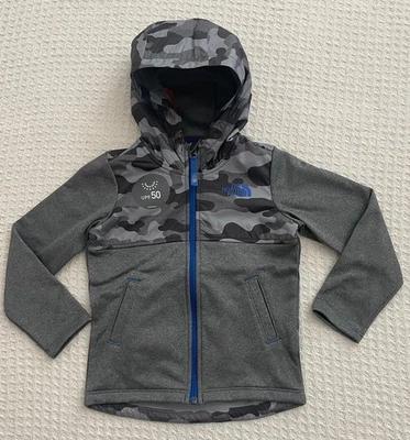 SUDADERA CON CAPUCHA Y CREMALLERA THE NORTH FACE INFANTIL KICKIN IT - Estampado Camuflaje Gris Medio - 5T Foto 1 de 4