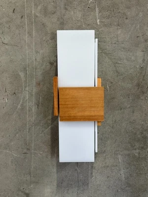 Aplique LED moderno Cerno lámpara de pared regulable madera y acrílico EE. UU. Foto 1 de 4