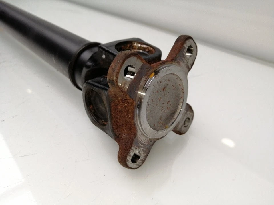 26208628043 TRANSMISSION CENTRALE AVANT / 676467 POUR BMW 5 TOURING F11 520 D XD - Photo 1/4