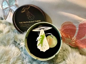 Erstwilder Brooch, " The Truth is out There", NIB. - Picture 1 of 2