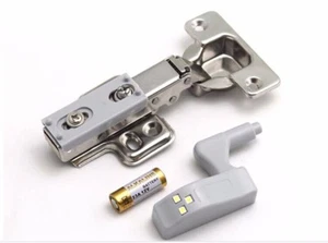 LED Sensor Licht Küche Schrank Schließfächer Schrank Kleiderschrank Leuchten Akku - Bild 1 von 4