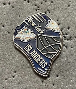 New York Islanders Goalie Mask NHL Hockey Pin - Imagen 1 de 1