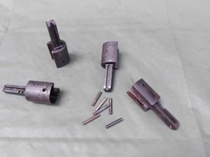 MAUSER - Attacco porta lama punta puntale con perno spina K98 (cd. 4A c.p.)  - Foto 1 di 1