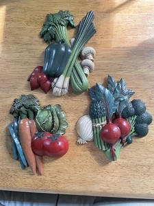 Vtg Lot of 3 Home Interiors Vegetable Plaques Veggie Wall Decor Kitchen Retro - Picture 1 of 8