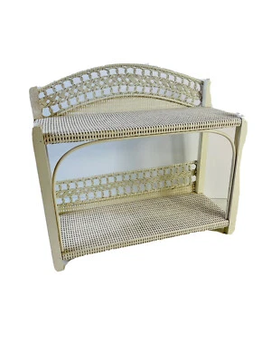 Vintage 70s White Wicker Lattice Wall Shelf Display Curio Cabinet Shabby Coastal - Image 1 of 4