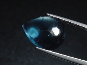 Fluorit 13,33 Ct. intensives Blaugrün Cabochon - Erongo, Namibia (7943m) - Bild 1 von 1