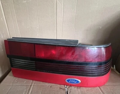 Ford Probe 1990-1992 genuino fabricante de equipos originales luz trasera derecha del lado del pasajero Foto 1 de 4