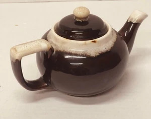 Vintage Pfaltzgraff 550 Tea Pot w Lid Brown Drip Glazed Ceramic Pottery - Picture 1 of 6