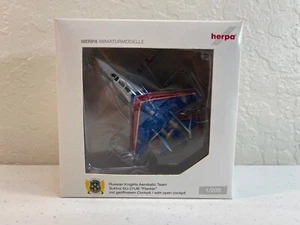 HERPA 1:200 SUKHOI SU-27UB FLANKER CAVALIERI RUSSI SQUADRA ACROBATICA #551816 - Foto 1 di 9