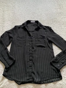 Camisa negra con botones Express de manga larga transparente a rayas Express para mujer talla S - Imagen 1 de 11