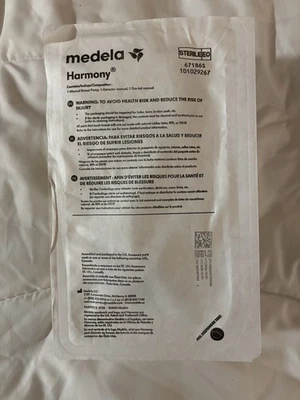 Medela Harmony 67186S Manual Breast Pump Sealed Exp 12/2026 - Image 1 of 3