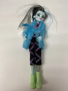 Monster High Creepover Party Frankie Stein Doll Original Outfit Shoes - Picture 1 of 5