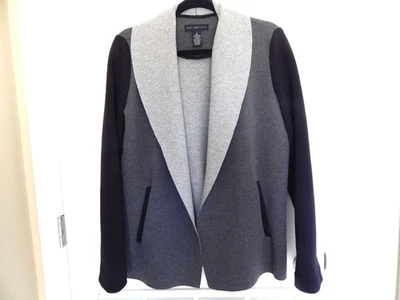 Chaqueta para mujer Joan Vass gris y negra talla Med. Casual y a medida.  Foto 1 de 4