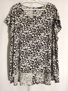 Jones New York-Black Off-White Floral Short Sleeve Round Neck Button Back Top-2X - Picture 1 of 6