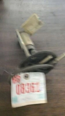 96 METRO FUEL PUMP PUMP ASSEMBLY 19251 Foto 1 de 2