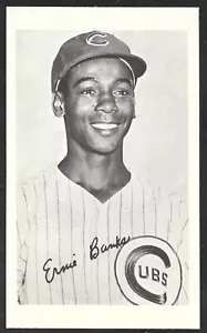 1972 Ernie Banks Chicago Cubs sin firmar 4-1/4 x 7 paquete de fotos #2 - Imagen 1 de 1