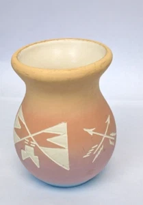 Lakota Sioux pottery multicolor vase by Marie Black Tail Deer, 5 in h 4 in d - Picture 1 of 7