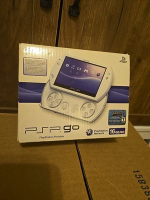 PSP Go White in Box, PlayStation Portable CIB Complete Boxed  - Image 1 of 4