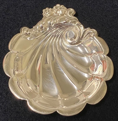 Lunt ELOQUENCE Sterling Silver Shell Shape Butter Tray Nut Bowl Ring Dish ~ 19g - Image 1 of 4