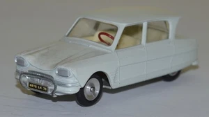 CITROEN AMI 6 / SOLIDO MODELS 1/43 / FRANCE / Off White - Light Blue -Very Nice - Picture 1 of 6
