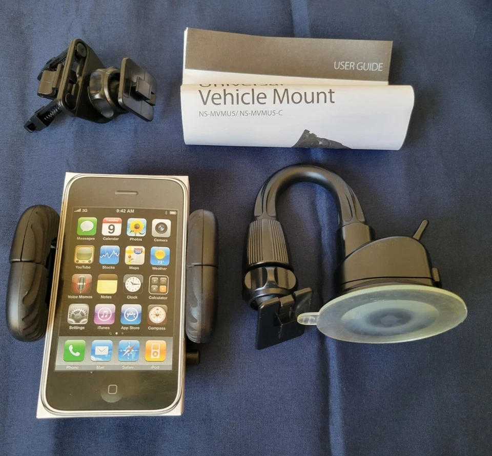 New Insignia Vehicle Mount  iPhone, Samsung, Fits Most Smartphones NS-MVMU5 - Image 1 of 2