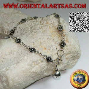 Bracciale in Argento 925‰ morbido con fiorellini, catenina e campanella pendente - Foto 1 di 2