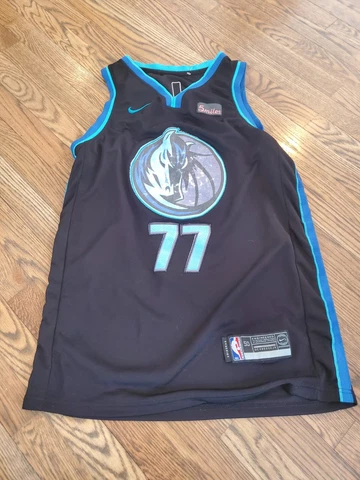 Swingman sz 50 Luka Doncic #77 Dallas Mavericks Jersey A1 Cover